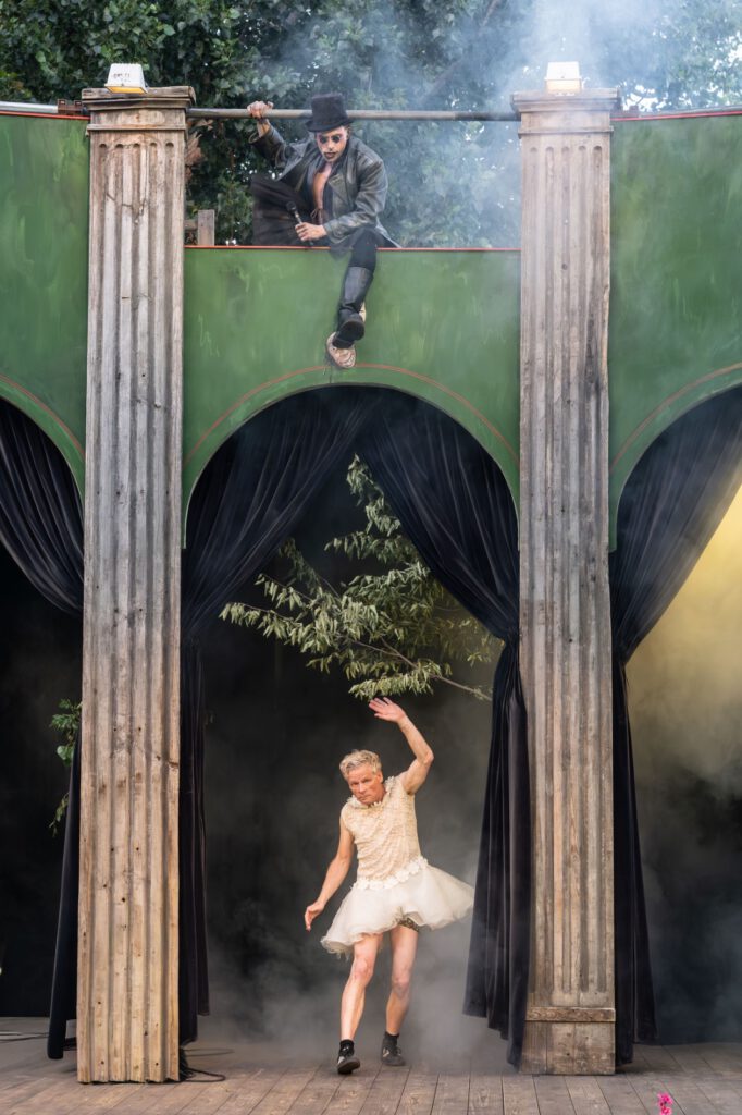 Szenenfoto aus "Ein Sommernachtstraum" am Monbijou Theater